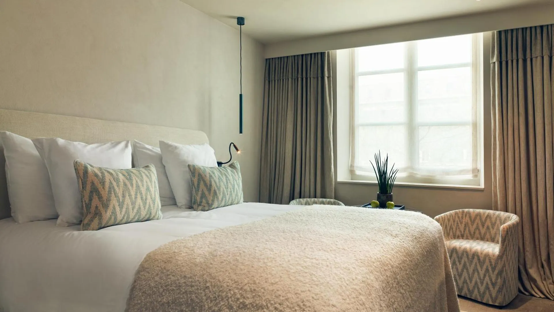 Botanic Sanctuary Antwerp - The Leading Hotels Of The World 5*,  בלגיה